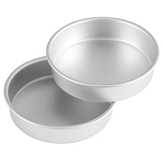 Wilton Aluminum 8-Inch Round Cake Pan Set, Set of 2