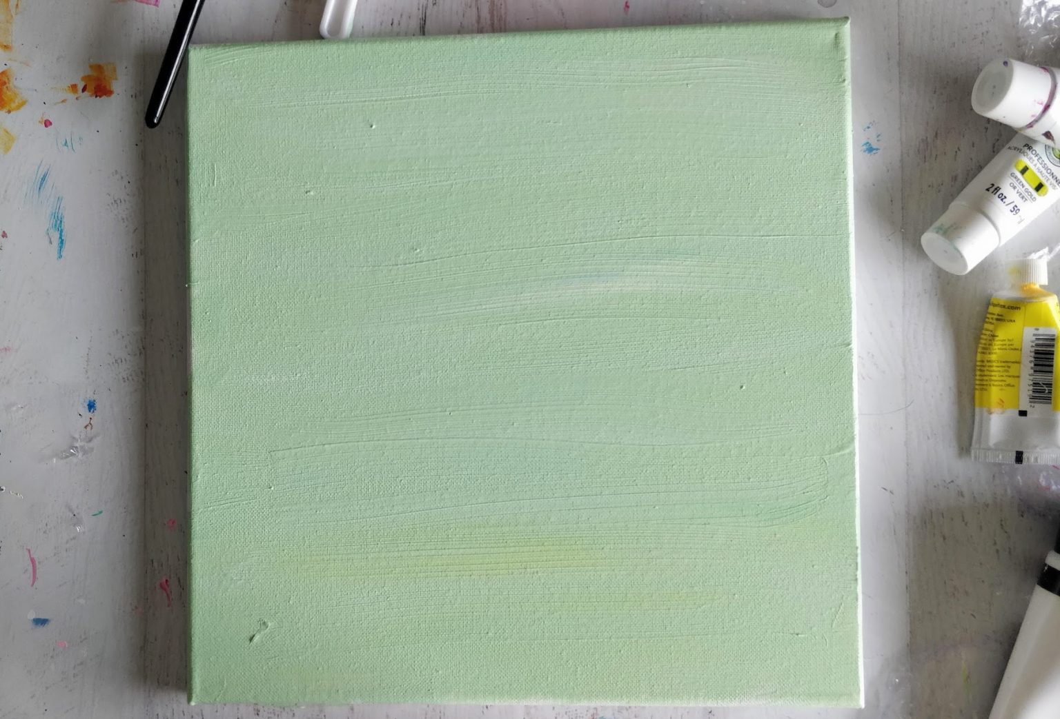 How to Paint Hydrangeas in a Jar Using Qtips and Bubble Wrap {Easy}