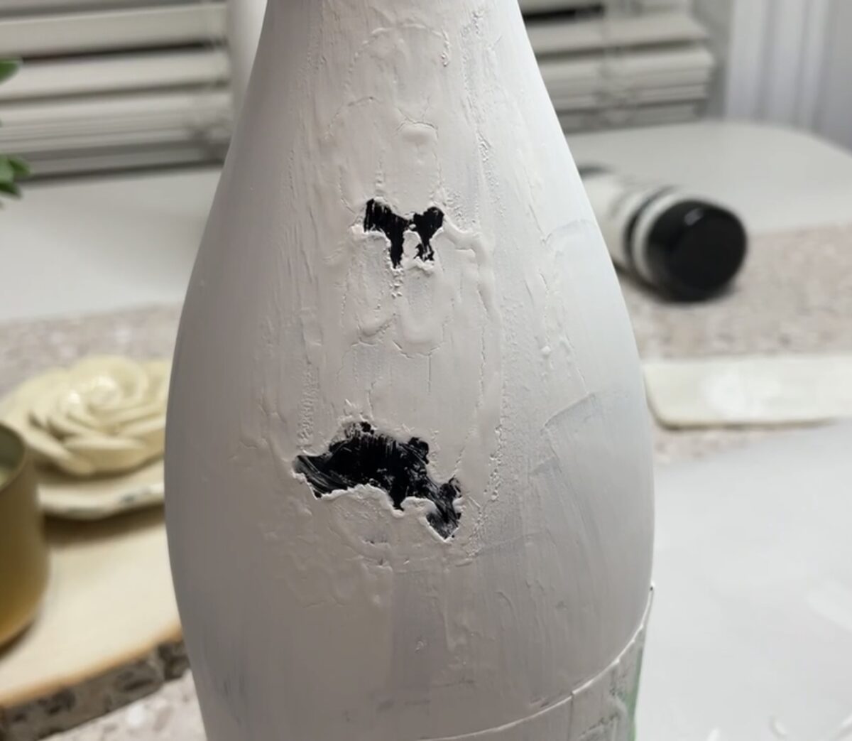 How To Paint Wine Bottles Champagne Bottles 5 Easy Ideas Tips For Painting Glass Bottles 1200x1043
